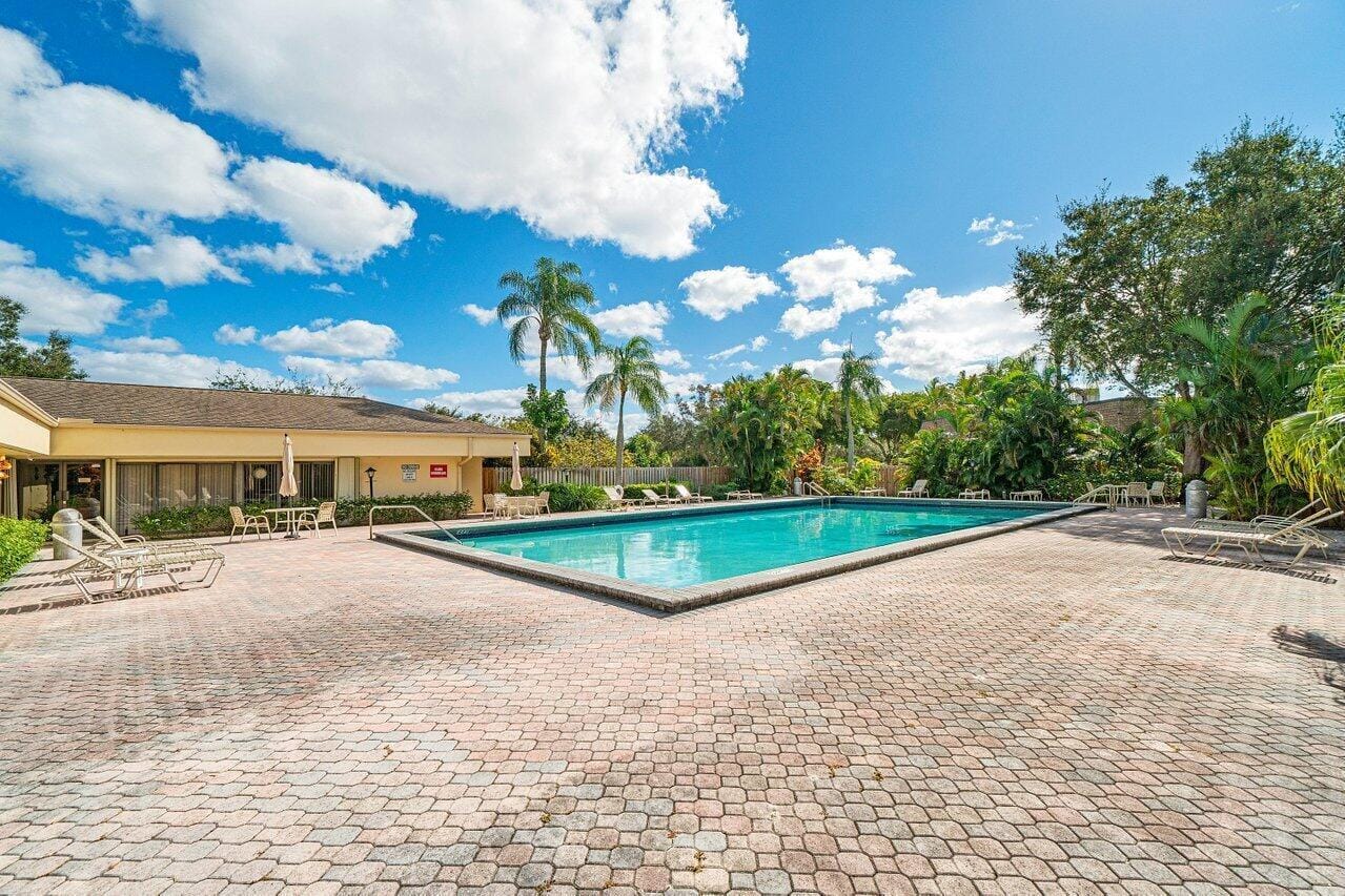 2929 SW 22nd Circle 32B, Delray Beach, FL 33445 photo 25