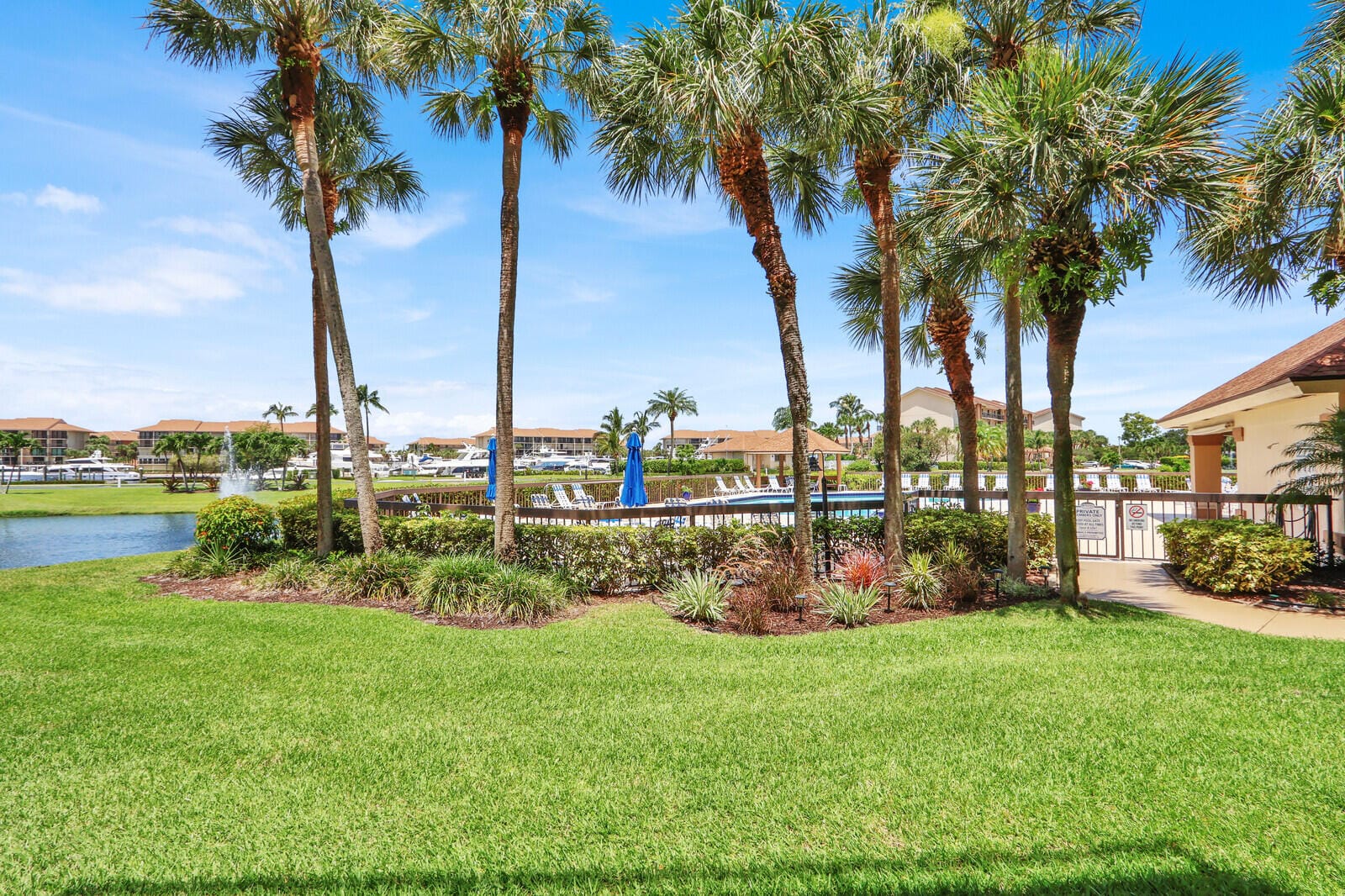 701 SEAFARER Circle 105, Jupiter, FL 33477 photo 23