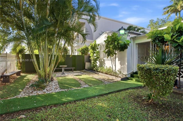 3318 NW 19th Avenue, Miami, FL 33142