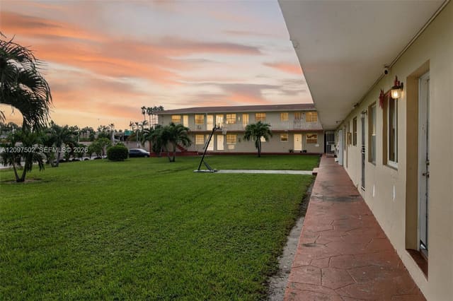 2551 NW 13th Street 10, Miami, FL 33125