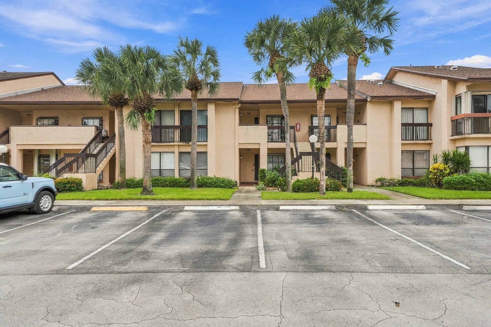 2379 SW 15TH Street 115, Deerfield Beach, FL 33442