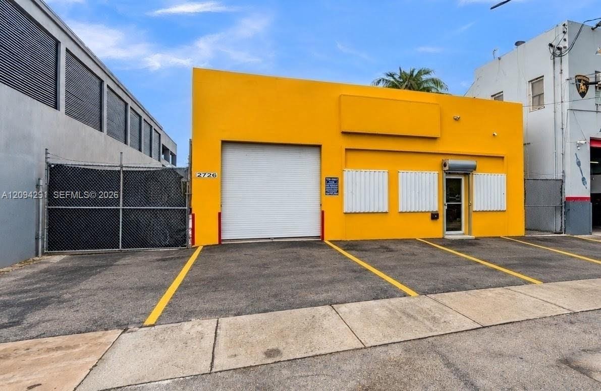 2726 NW 35th Street, Miami, FL 33142