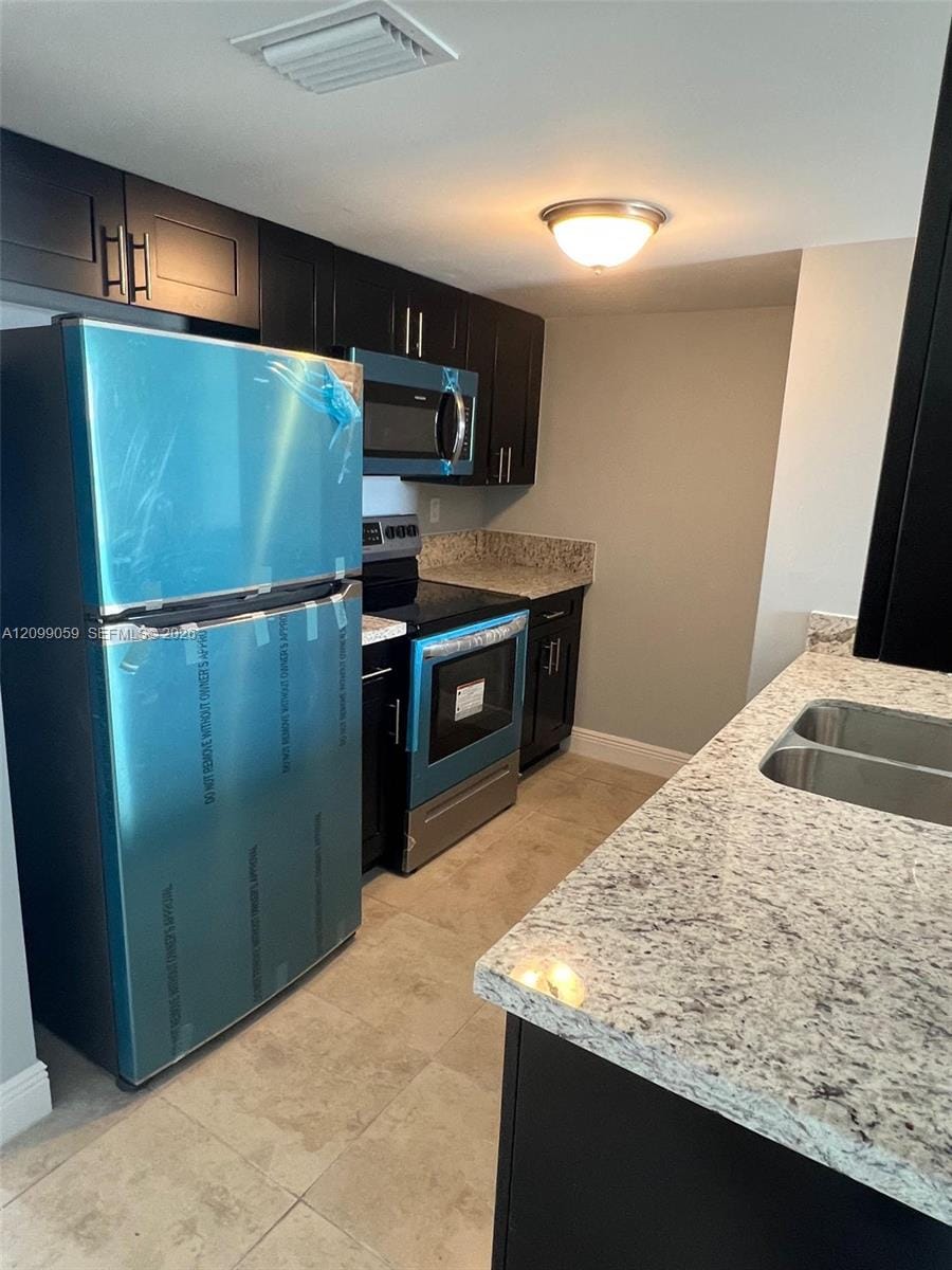 1955 NW 5th Place 12, Miami, FL 33136 photo 2