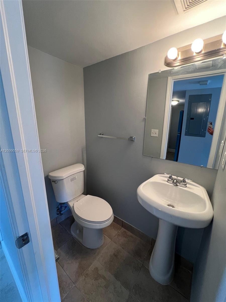 1955 NW 5th Place 12, Miami, FL 33136 photo 10