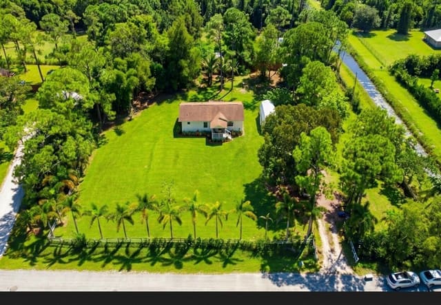 16140 Preakness Drive E, Loxahatchee, FL 33470