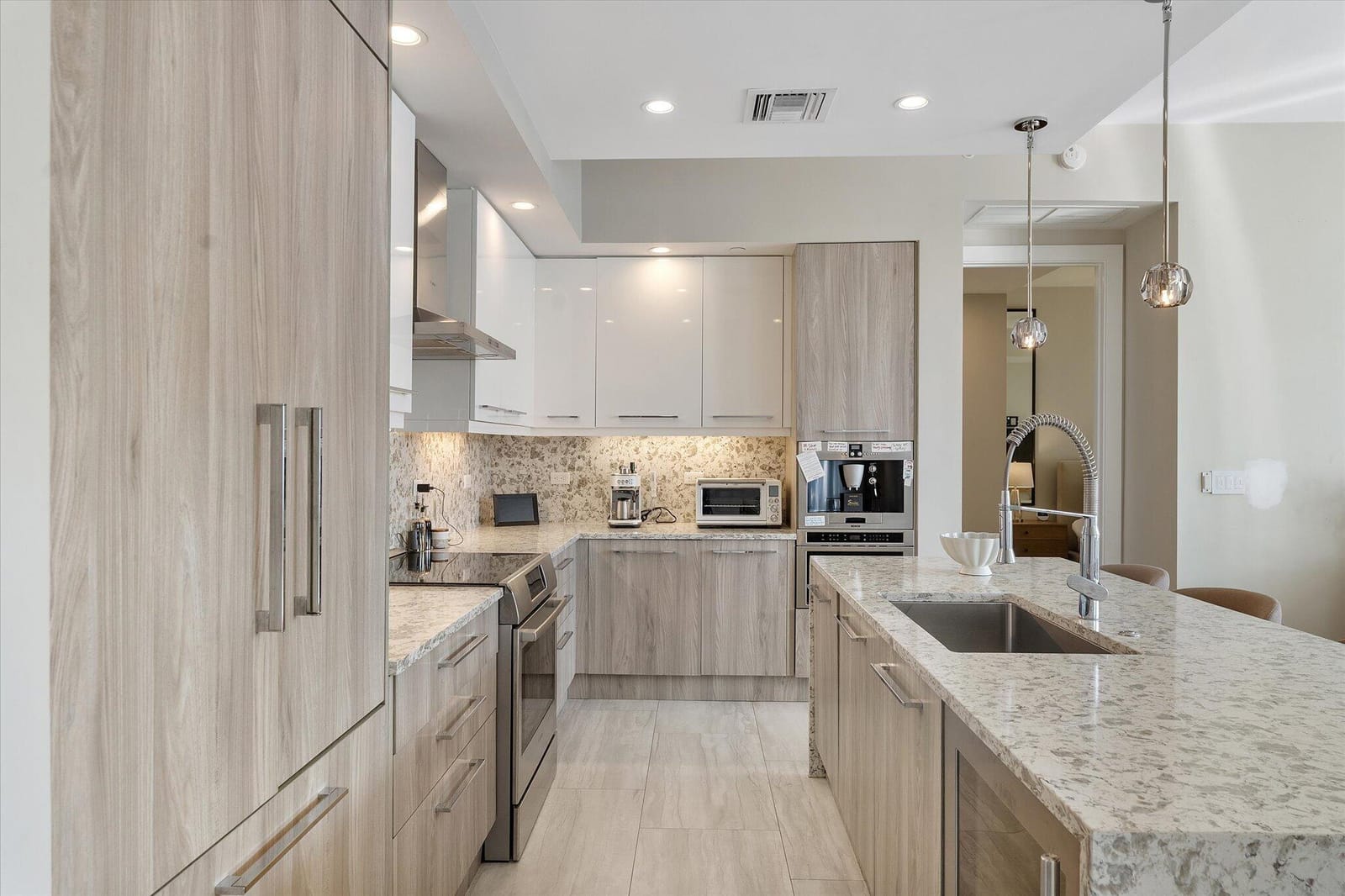 161 ISLE OF VENICE Drive 203, Fort Lauderdale, FL 33301 photo 15