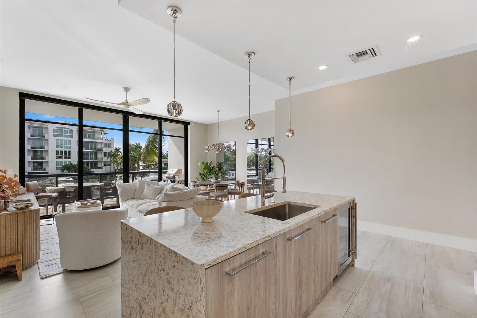 161 ISLE OF VENICE Drive 203, Fort Lauderdale, FL 33301 photo 16