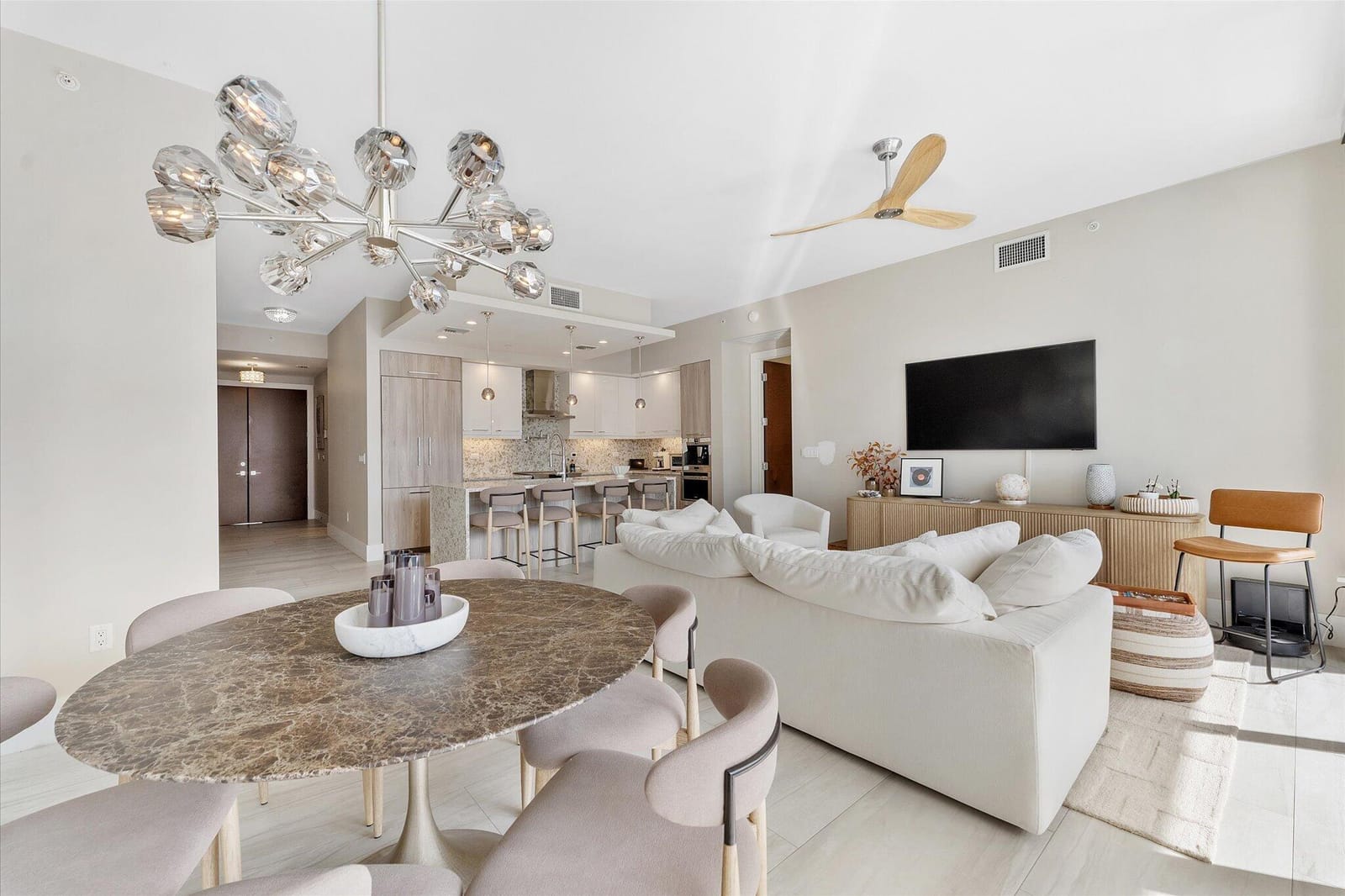 161 ISLE OF VENICE Drive 203, Fort Lauderdale, FL 33301 photo 10