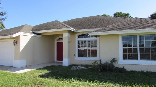 2311 SW SUSSET Lane, Port St. Lucie, FL 34953