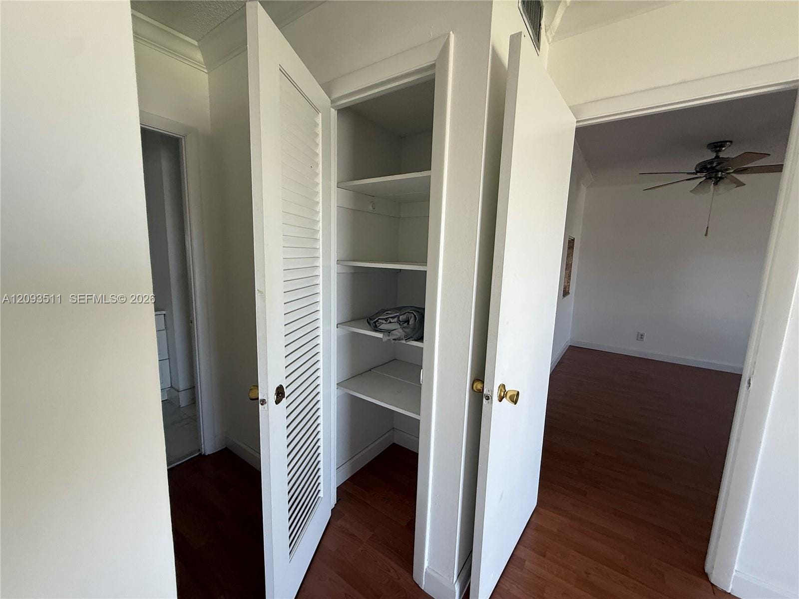 2200 Park Lane 306 — photo 9