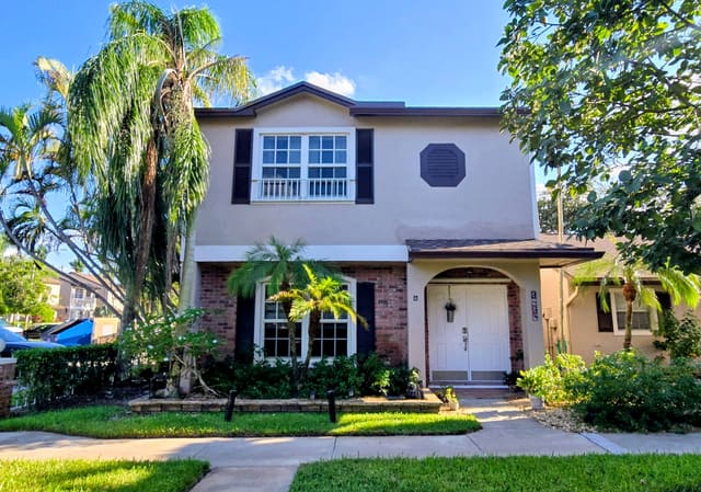 3821 NW 121ST Avenue, Sunrise, FL 33323