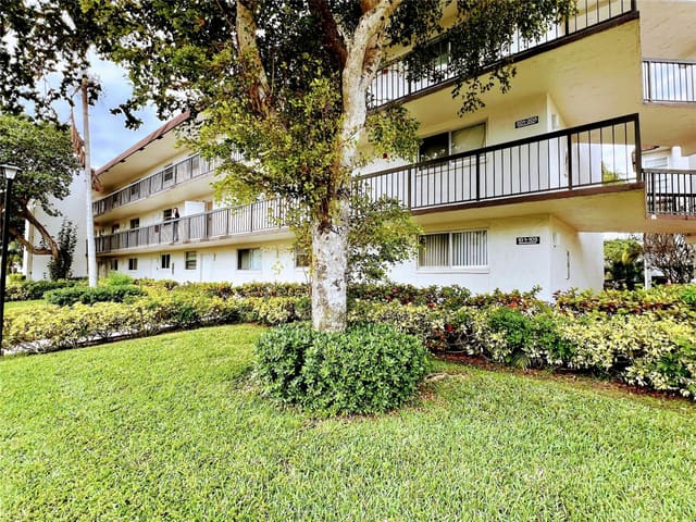 7400 NW 17TH Street 308, Plantation, FL 33313