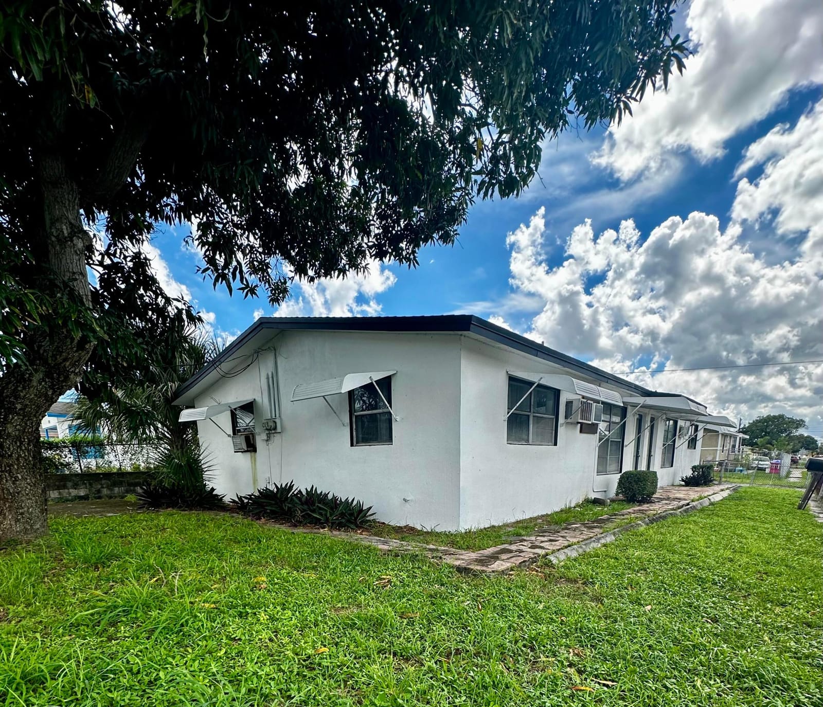 3116 RJ HENDLEY Avenue — photo 2