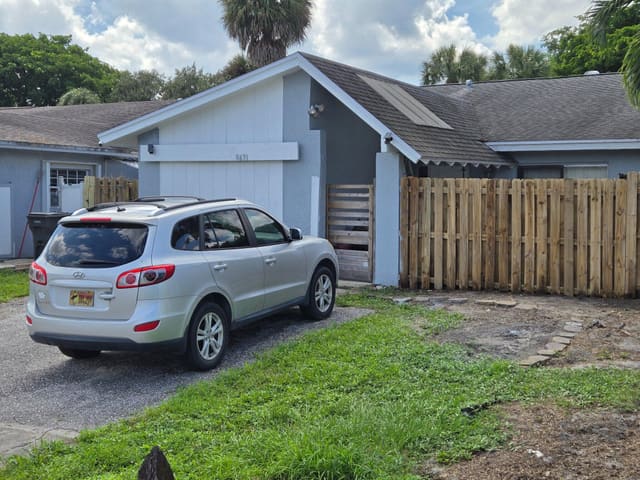 8631 Satalite Terrace, West Palm Beach, FL 33403
