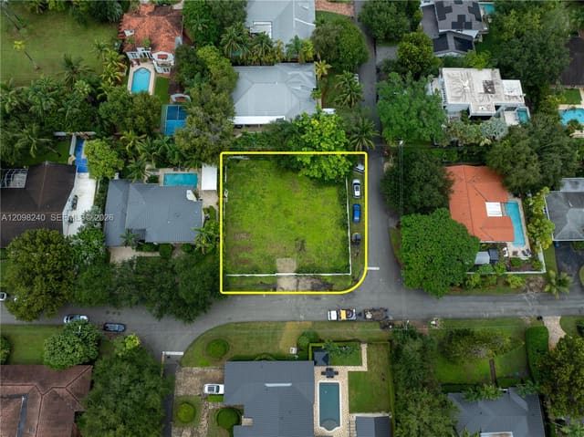 6001 SW 82nd Street, South Miami, FL 33143