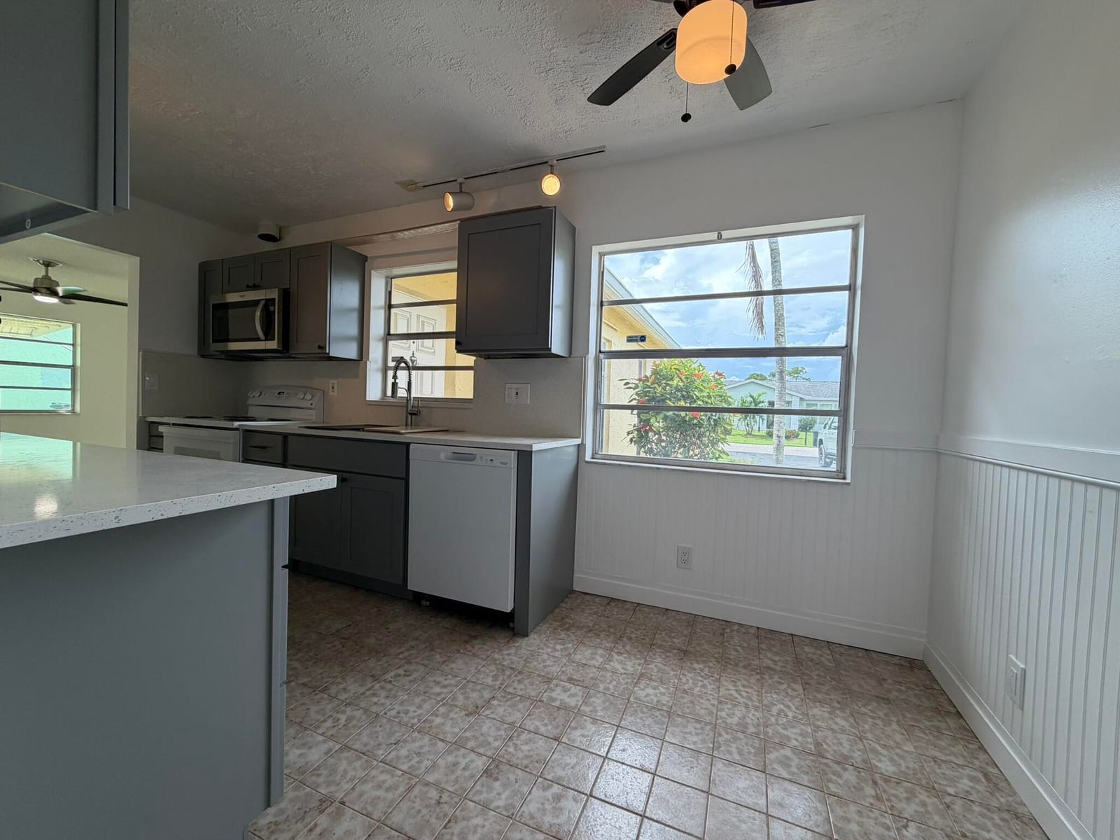 7240 Pineforest Circle — photo 11