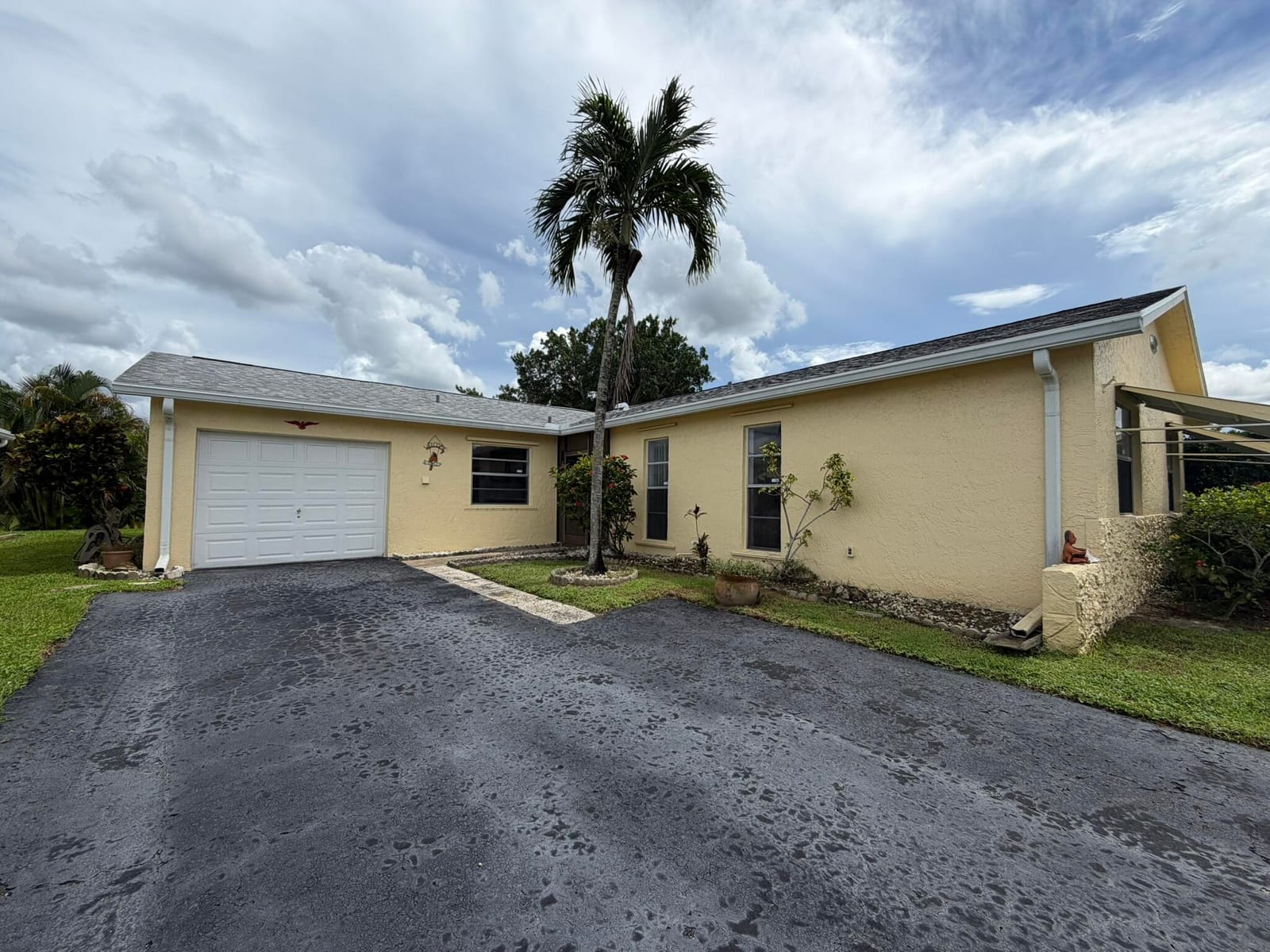 7240 Pineforest Circle