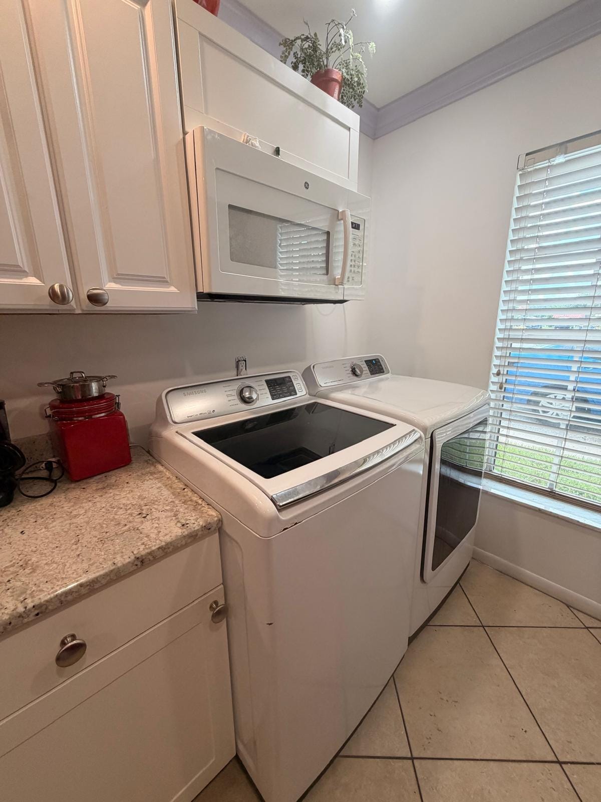 627 LACONIA Circle B, Lake Worth, FL 33467 photo 18