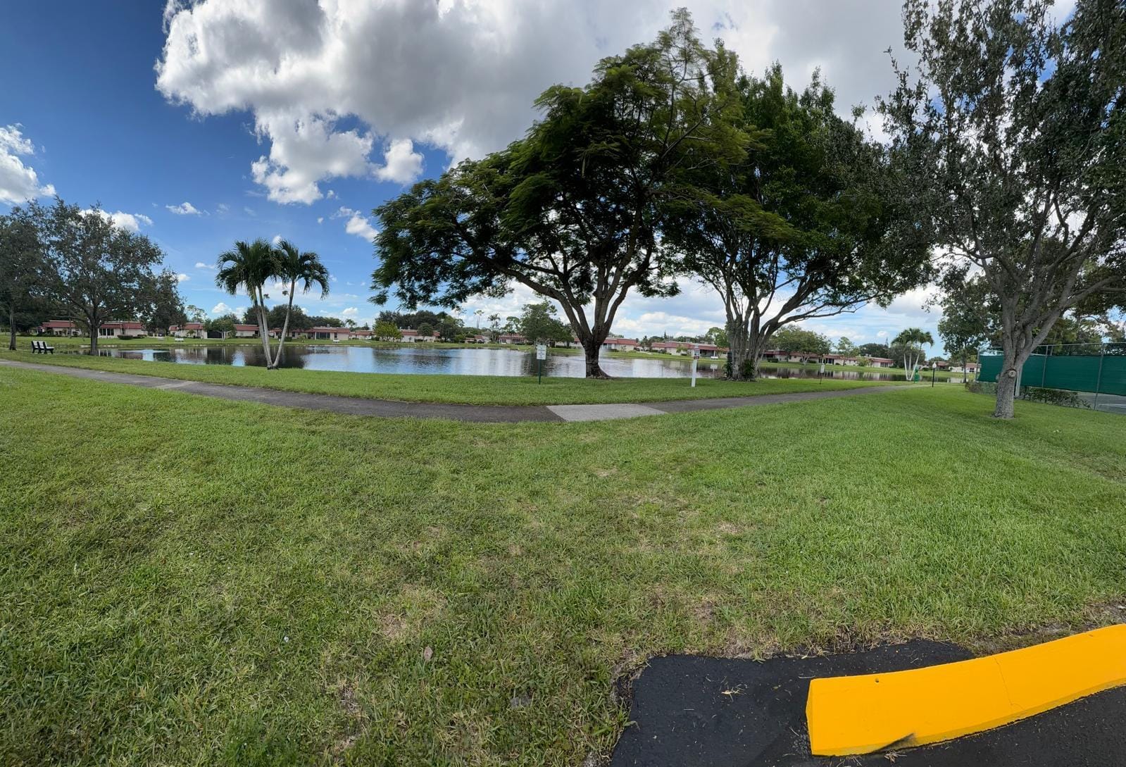 627 LACONIA Circle B, Lake Worth, FL 33467 photo 26