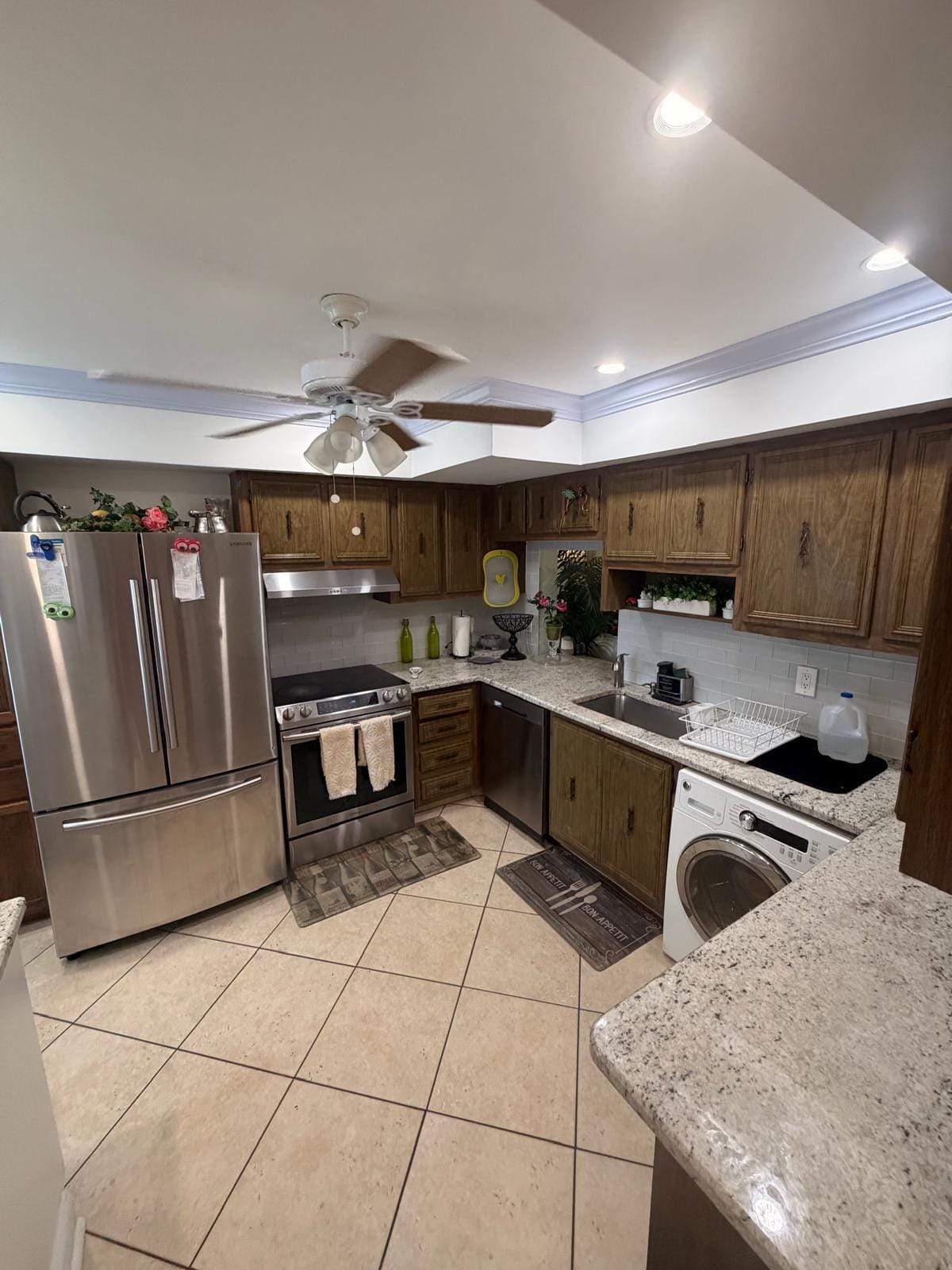 627 LACONIA Circle B — photo 8