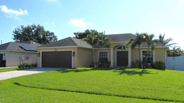 3525 SW VICEROY Street, Port St. Lucie, FL 34953