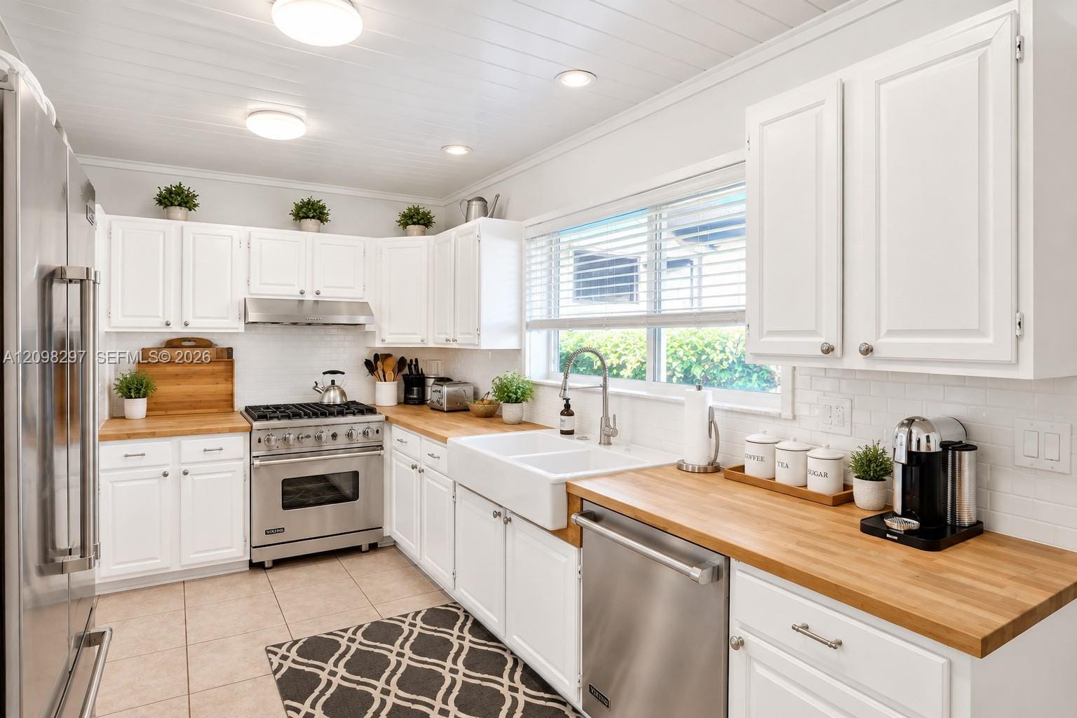 11401 NE 10 Avenue, Miami, FL 33161 photo 13