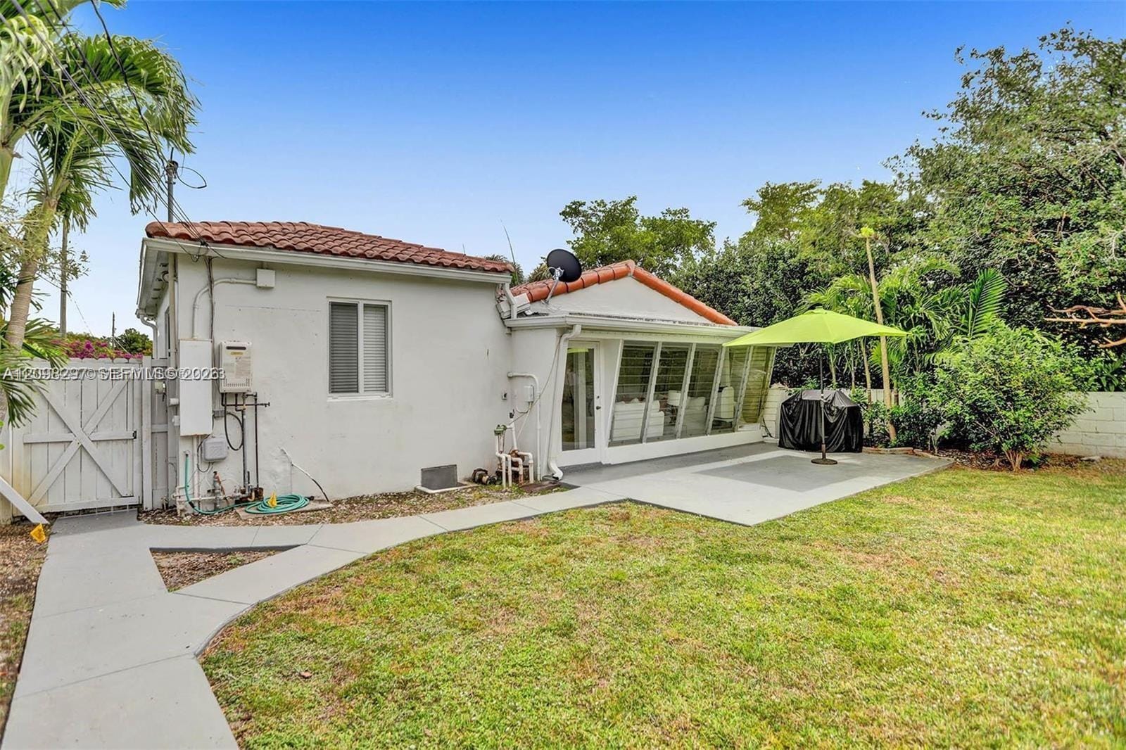 11401 NE 10 Avenue, Miami, FL 33161 photo 3