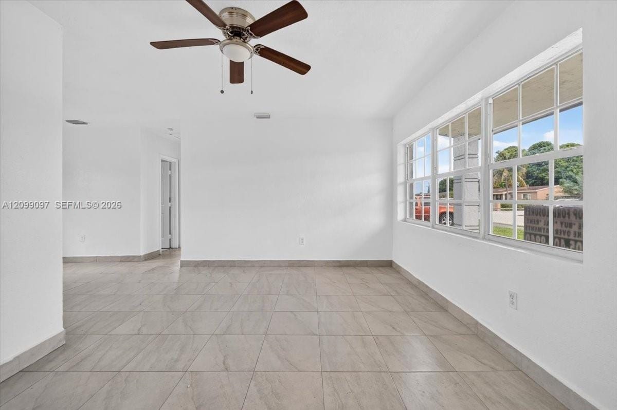 2885 NW 155th Terrace — photo 6