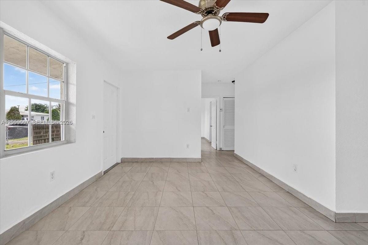 2885 NW 155th Terrace — photo 9