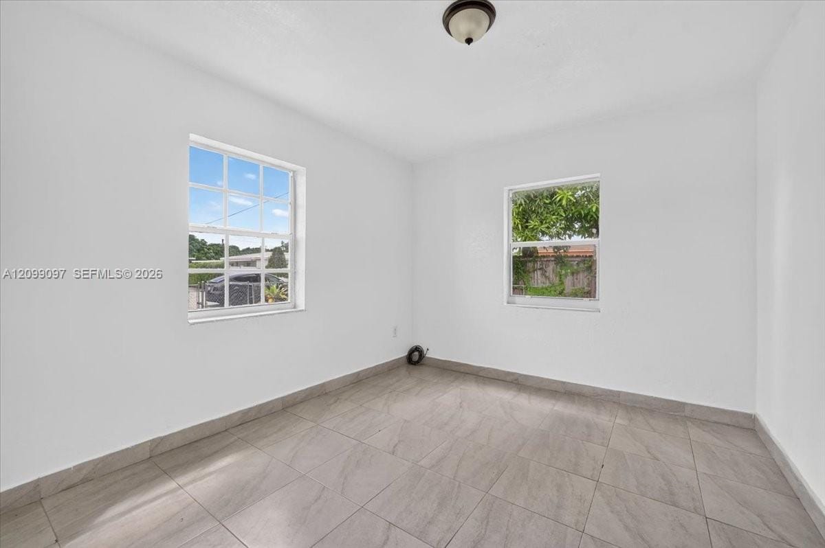 2885 NW 155th Terrace — photo 10