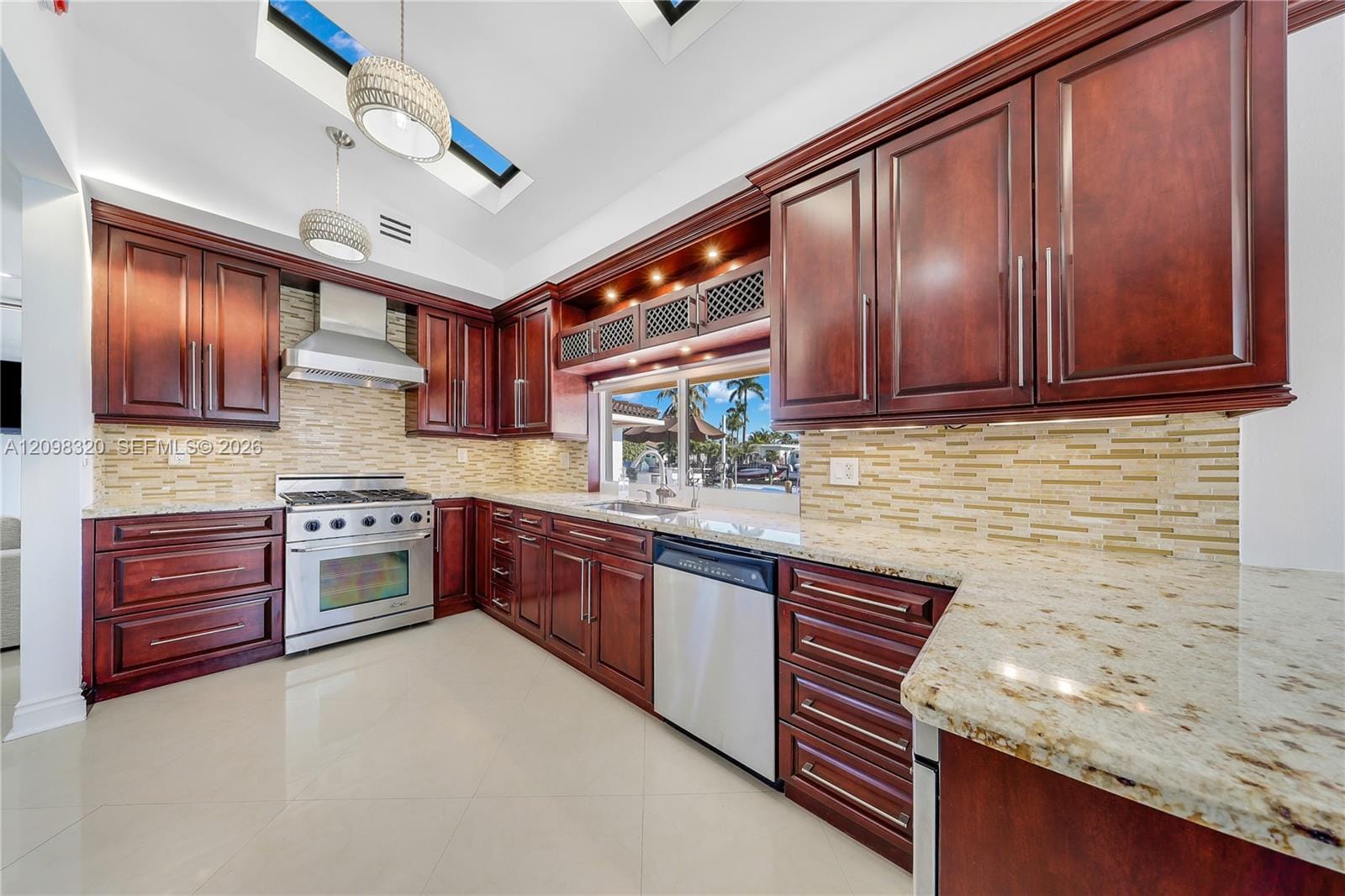 800 SE 3rd Terrace, Pompano Beach, FL 33060 photo 7