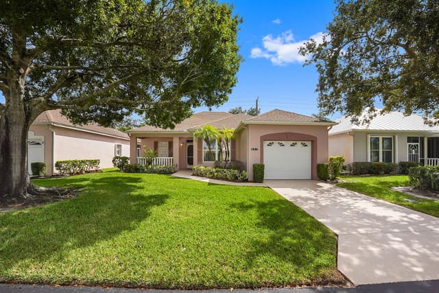 527 NW Portofino Lane, Port St. Lucie, FL 34986