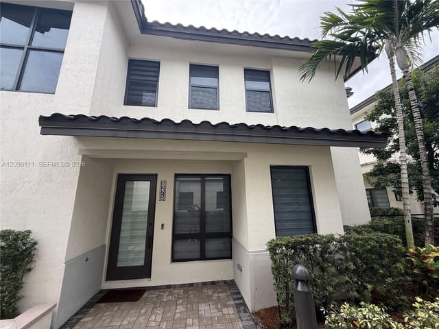 8275 NW 48th Street 0, Doral, FL 33166