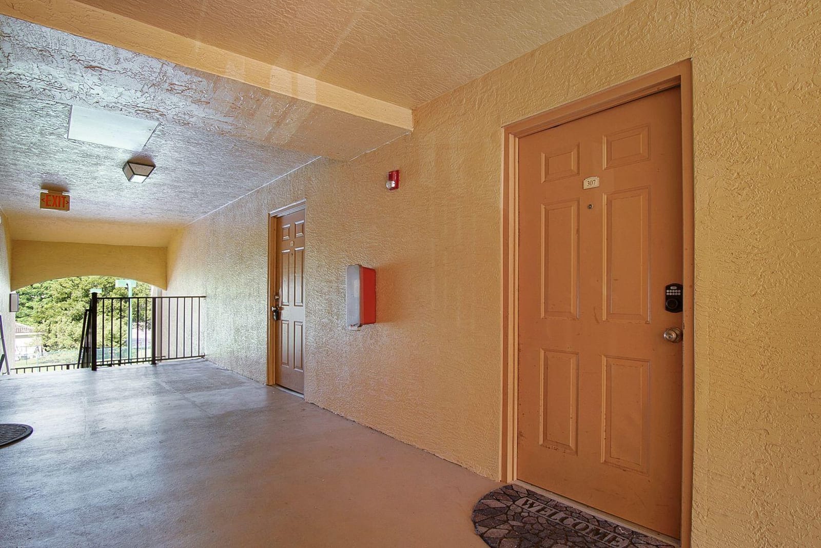 4041 SAN MARINO Boulevard 307 — photo 3