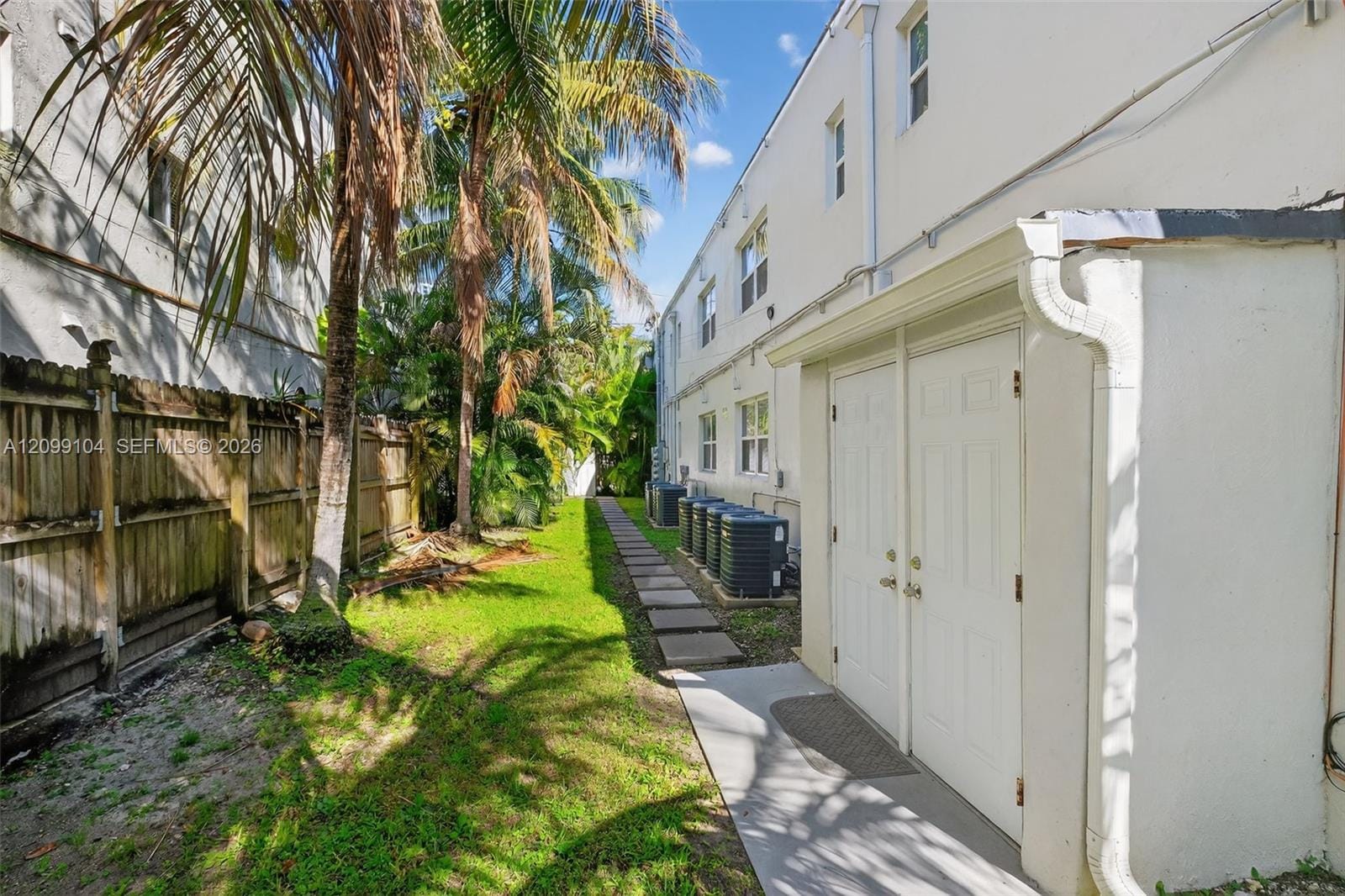 3676 Oak Avenue 1, Miami, FL 33133 photo 20