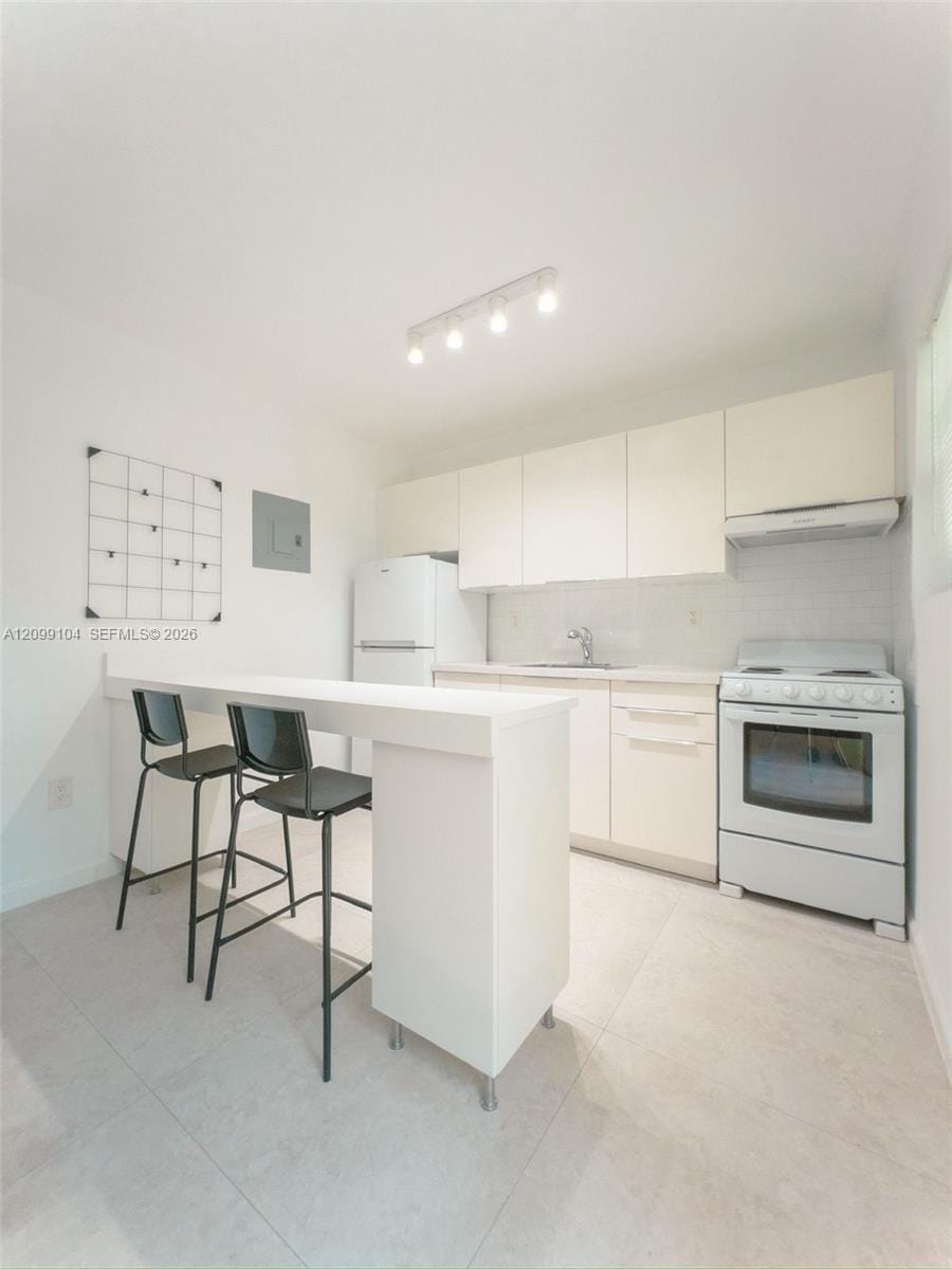 3676 Oak Avenue 1, Miami, FL 33133 photo 4