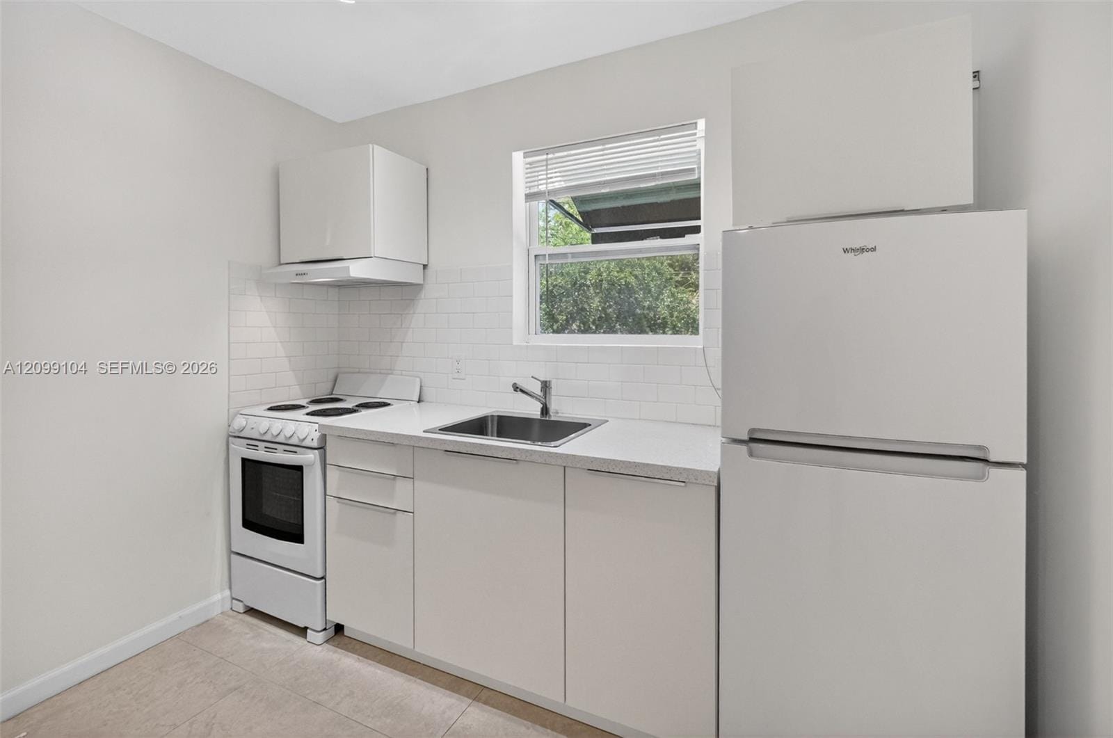3676 Oak Avenue 1, Miami, FL 33133 photo 7