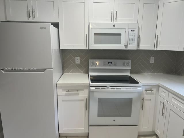 6495 W 27th Avenue 41-101, Hialeah, FL 33016
