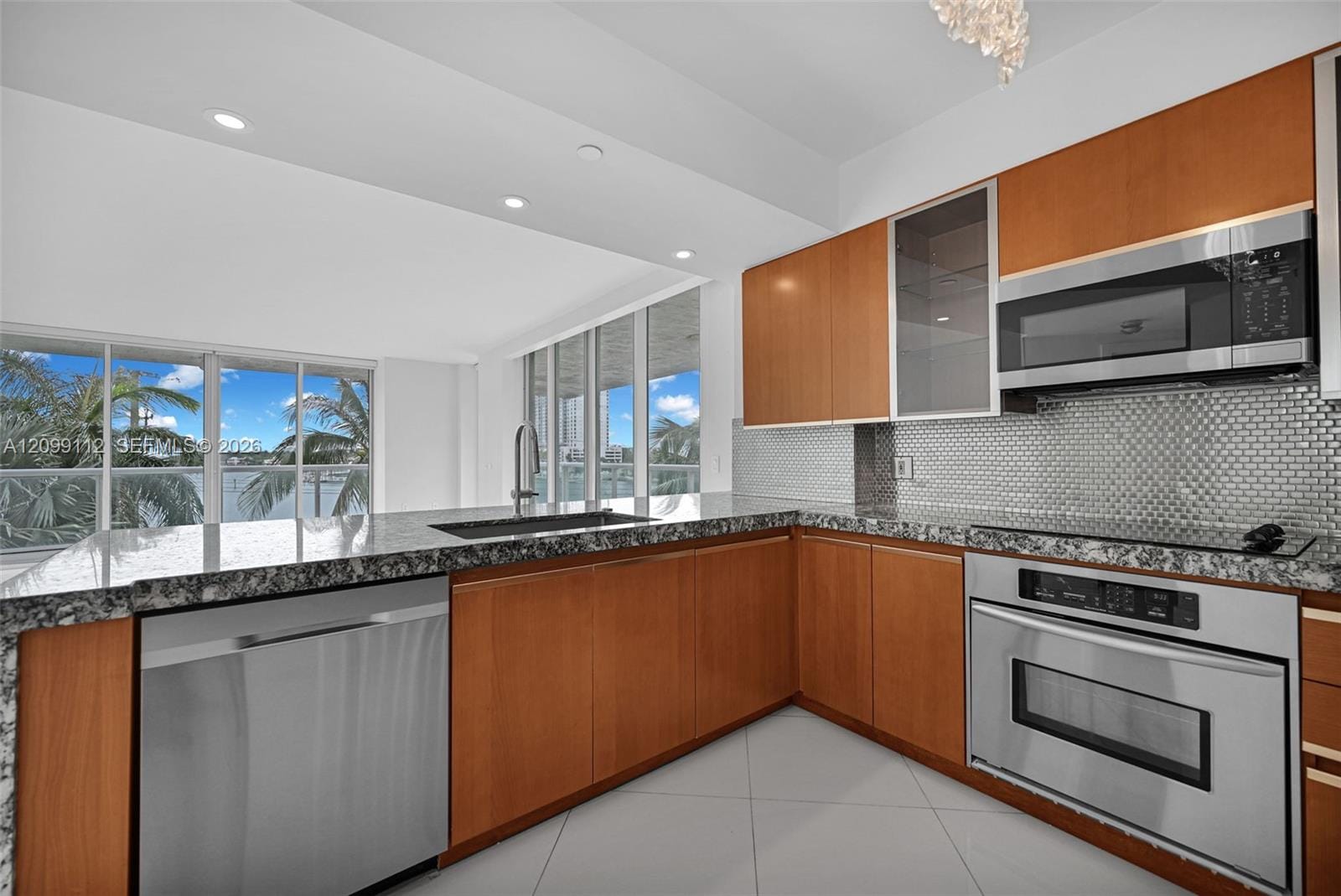 10 Venetian Way 404, Miami Beach, FL 33139 photo 5