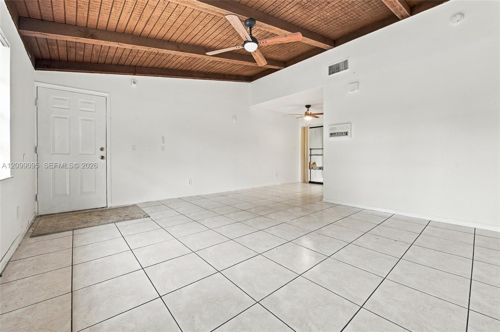 487 Glenwood Drive 487 — photo 3