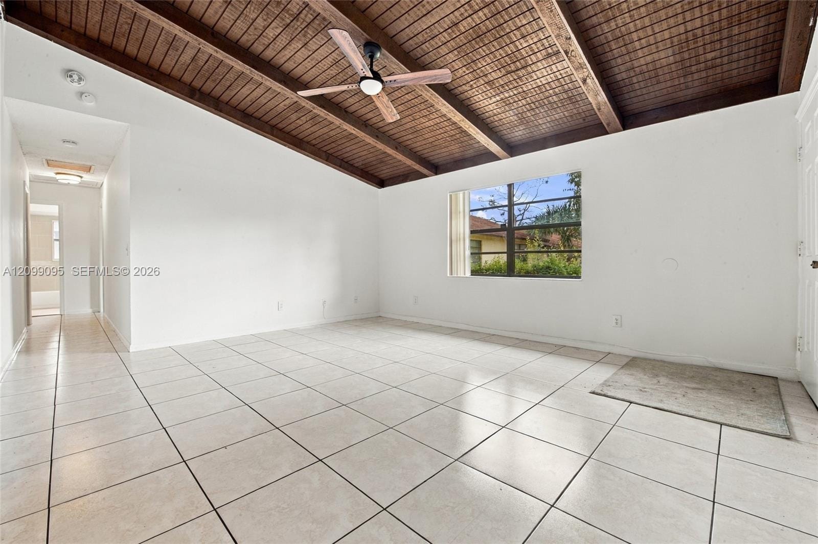 487 Glenwood Drive 487 — photo 4