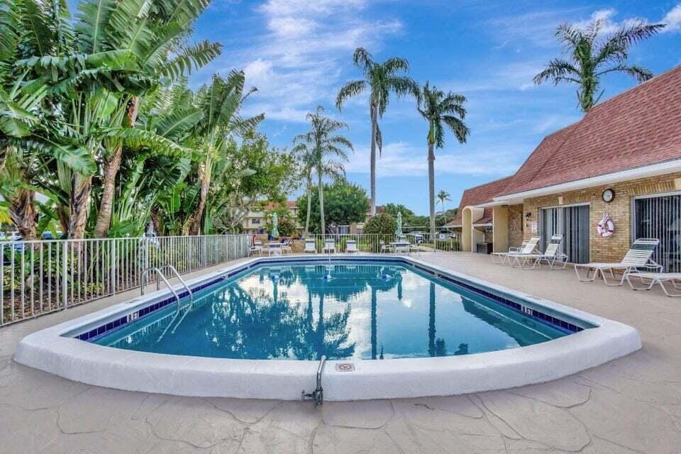 5510 TAMBERLANE Circle 147, Palm Beach Gardens, FL 33418 photo 19