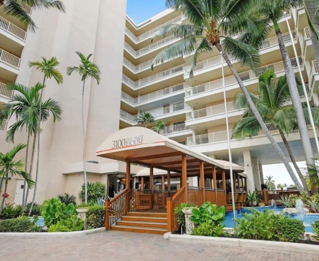 3100 NE 48th Street 805, Fort Lauderdale, FL 33308