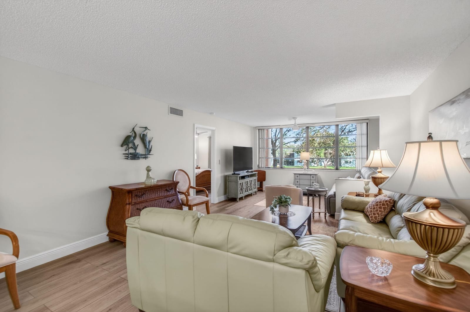 15074 Witney Road 204 — photo 8