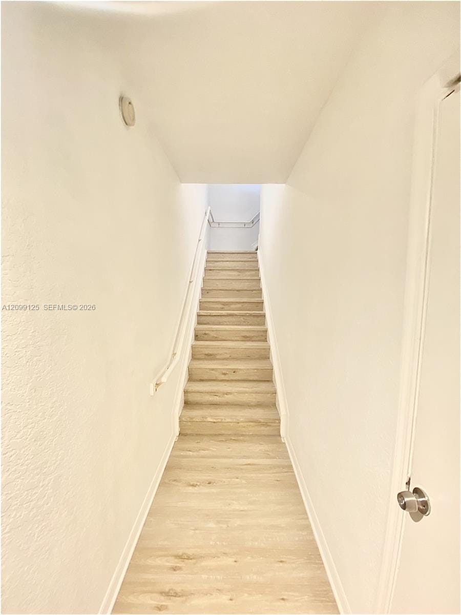 1902 Belmont Lane 1902 — photo 4