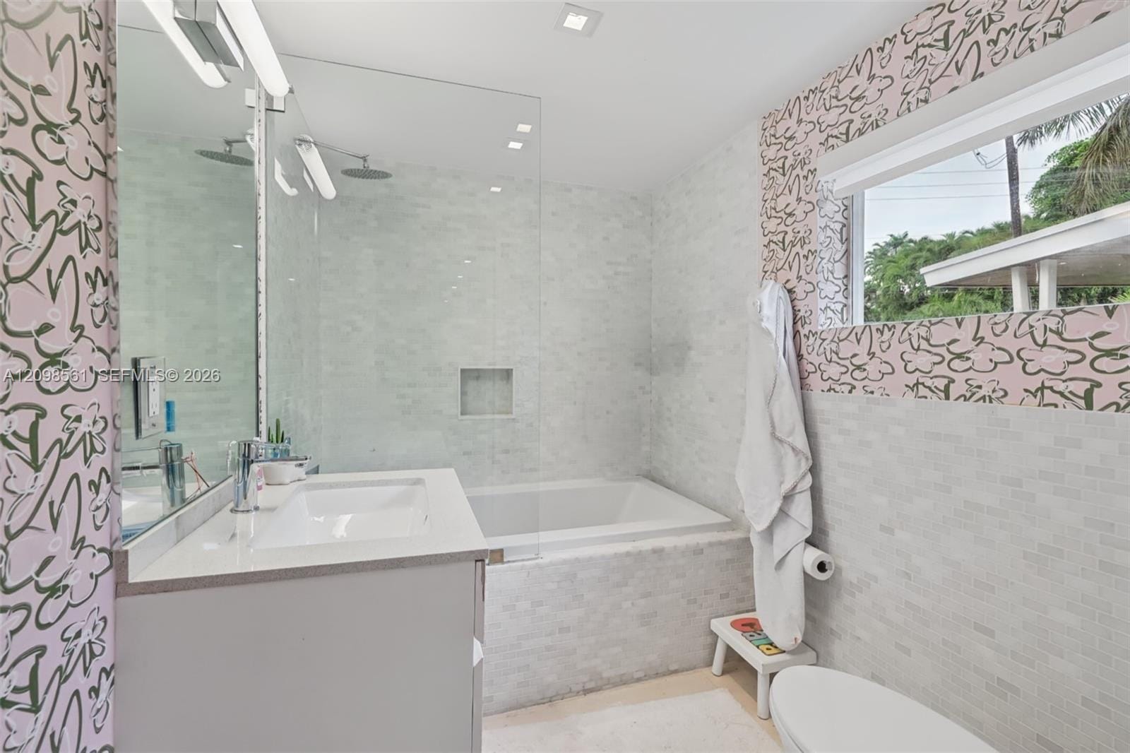 5815 N Bay Road, Miami Beach, FL 33140 photo 16