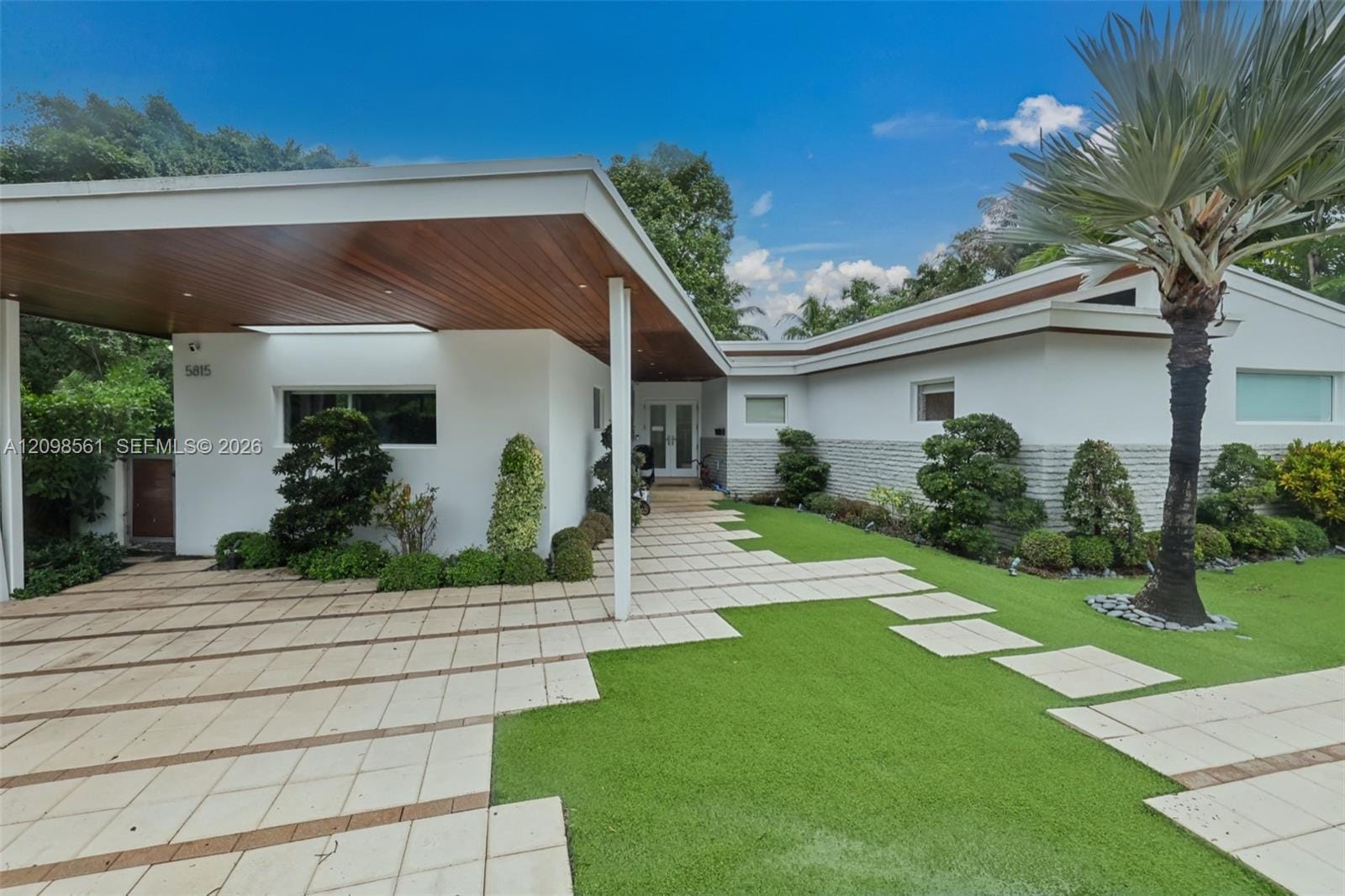 5815 N Bay Road, Miami Beach, FL 33140 photo 4
