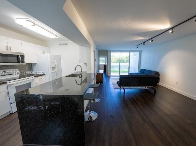 9787 NW 49th Terrace 427, Doral, FL 33178 photo 3