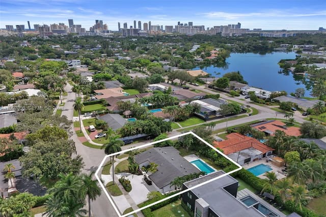 1990 NE 197th Terrace, Miami, FL 33179