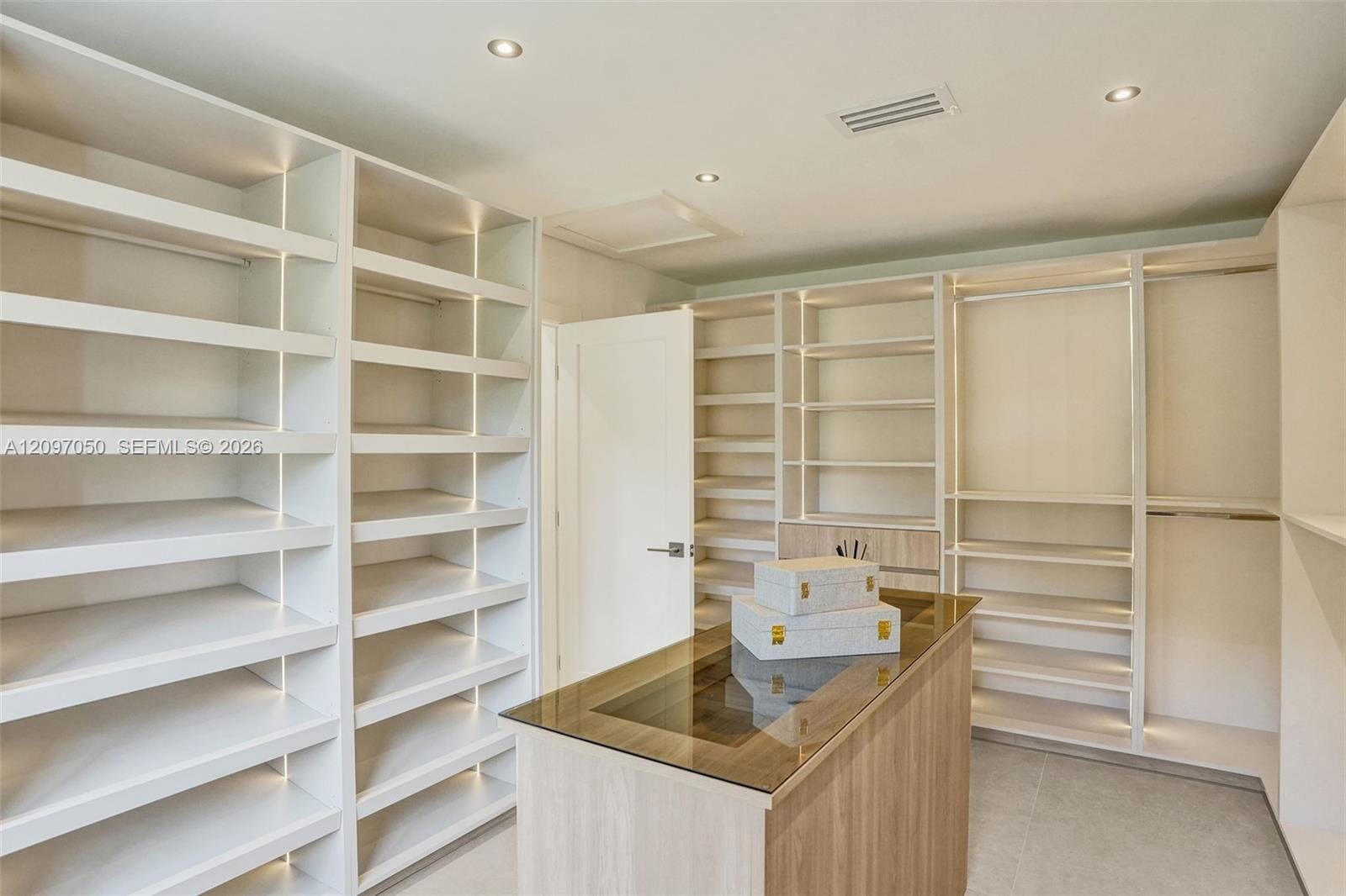 1990 NE 197th Terrace, Miami, FL 33179 photo 17